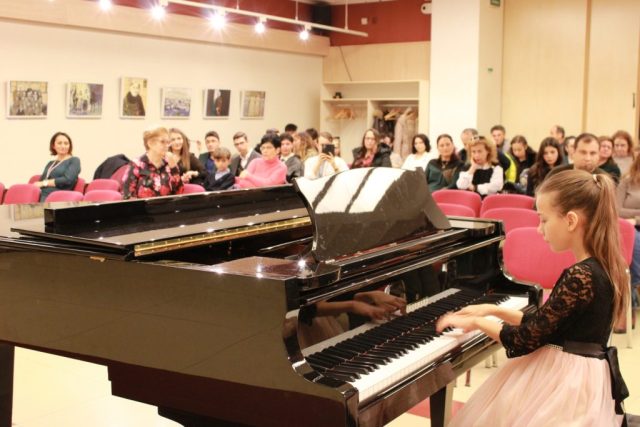 JOIA MUZICALĂ Recitalul elevilor Liceului de Artă „Ion Vidu” (11 decembrie 2025) 02