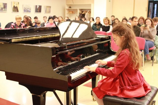 JOIA MUZICALĂ Recitalul elevilor Liceului de Artă „Ion Vidu” (11 decembrie 2025) 05