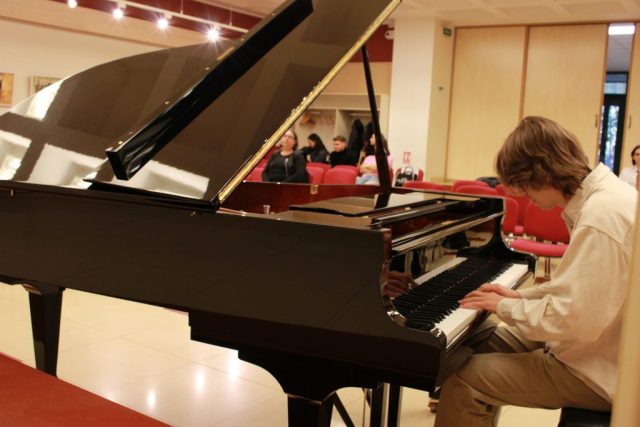 Joia muzicală (6 noiembrie 2025) 06 Joia muzicală (6 noiembrie 2025) 06